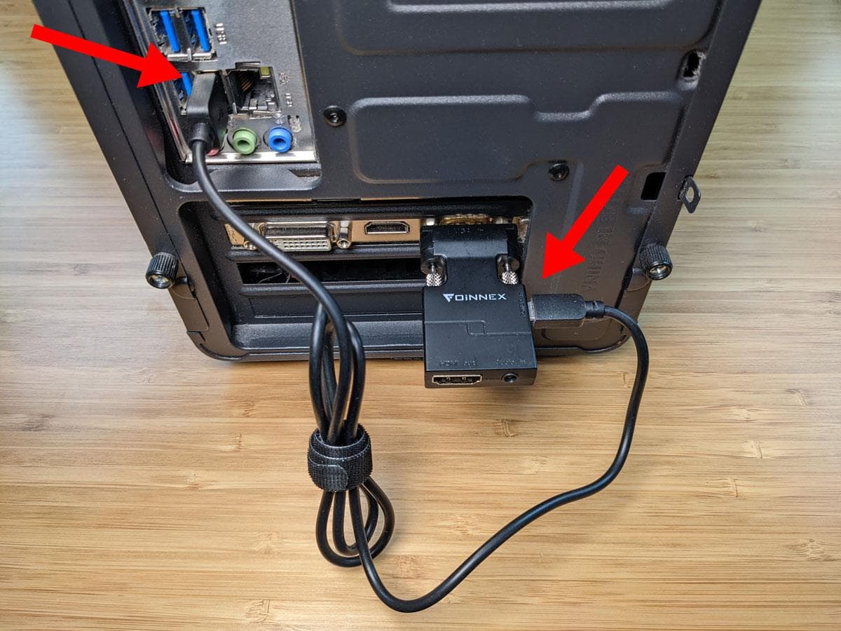 A VGA to HDMI adapter powered by USB